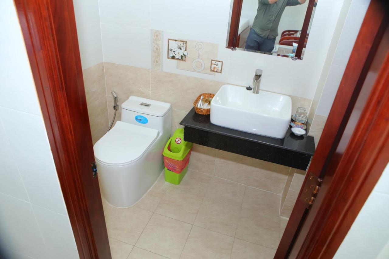 Khách sạn TNK Can Tho Esterno foto